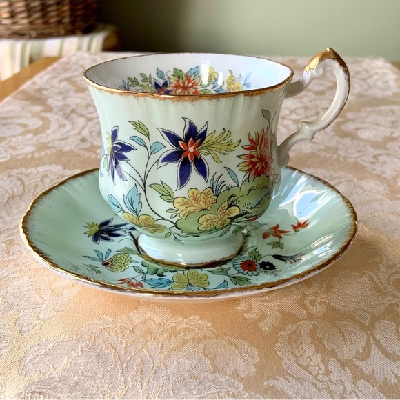 Paragon Oriental Series china cup and saucer - Picture 9 of 9